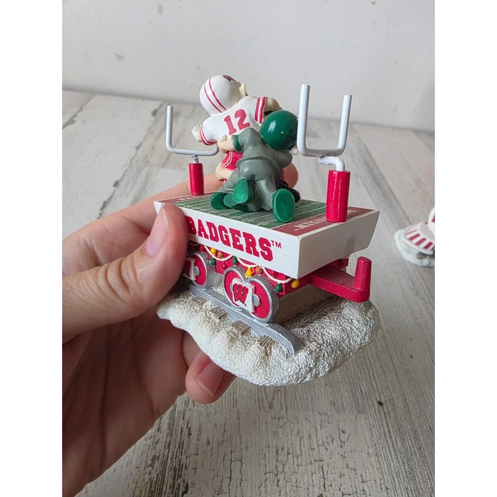 Danbury mint Badgers Wisconsin Santa Express tackle train Xmas decor